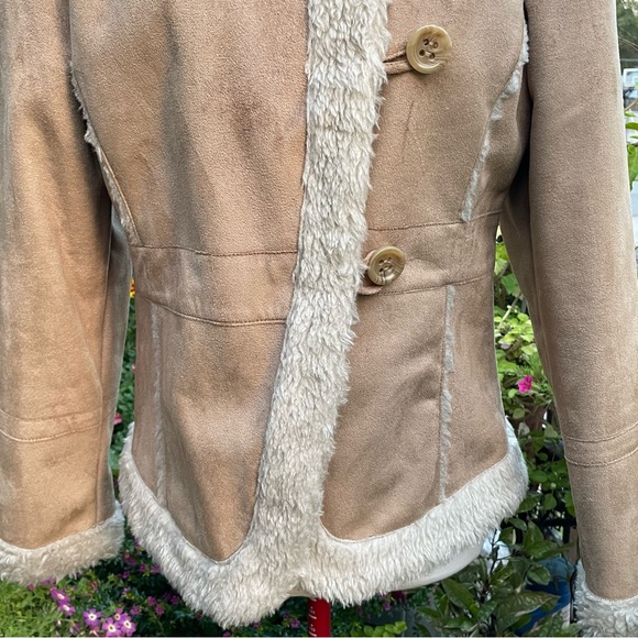 Columbia Sportswear Company Faux Shearling and Suede Short Coat Size Small - Picture 5 of 15